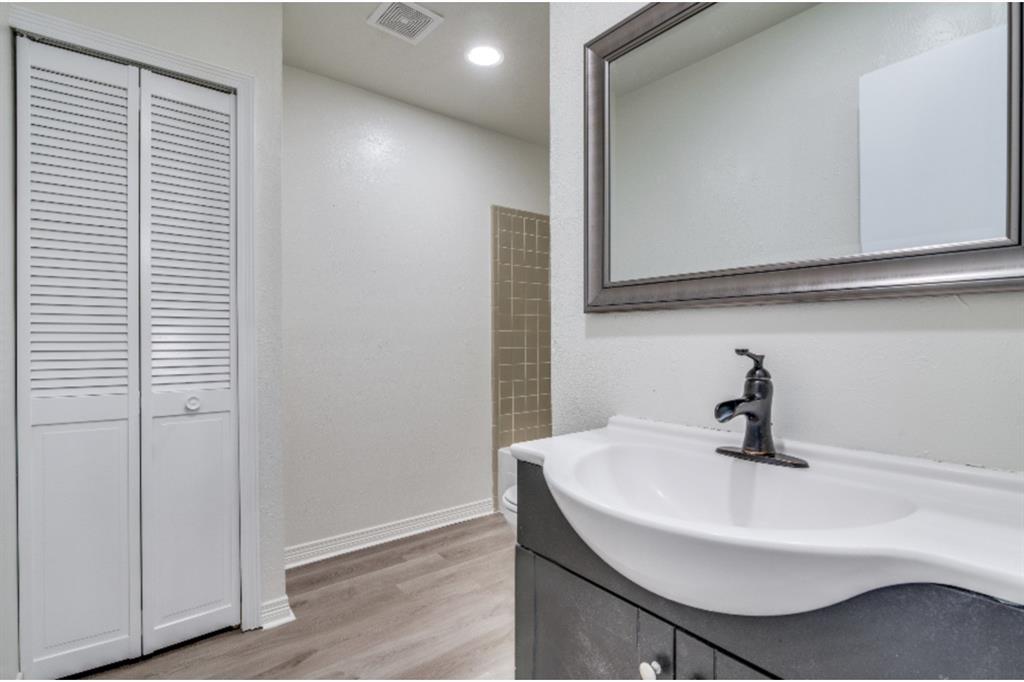5913 Maple Lane Rowlett, TX 75089 - Photo 10 of 11