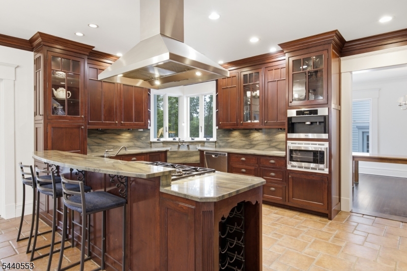 539 South Beverwyck Road Parsippany, NJ 07054 - Photo 13 of 48