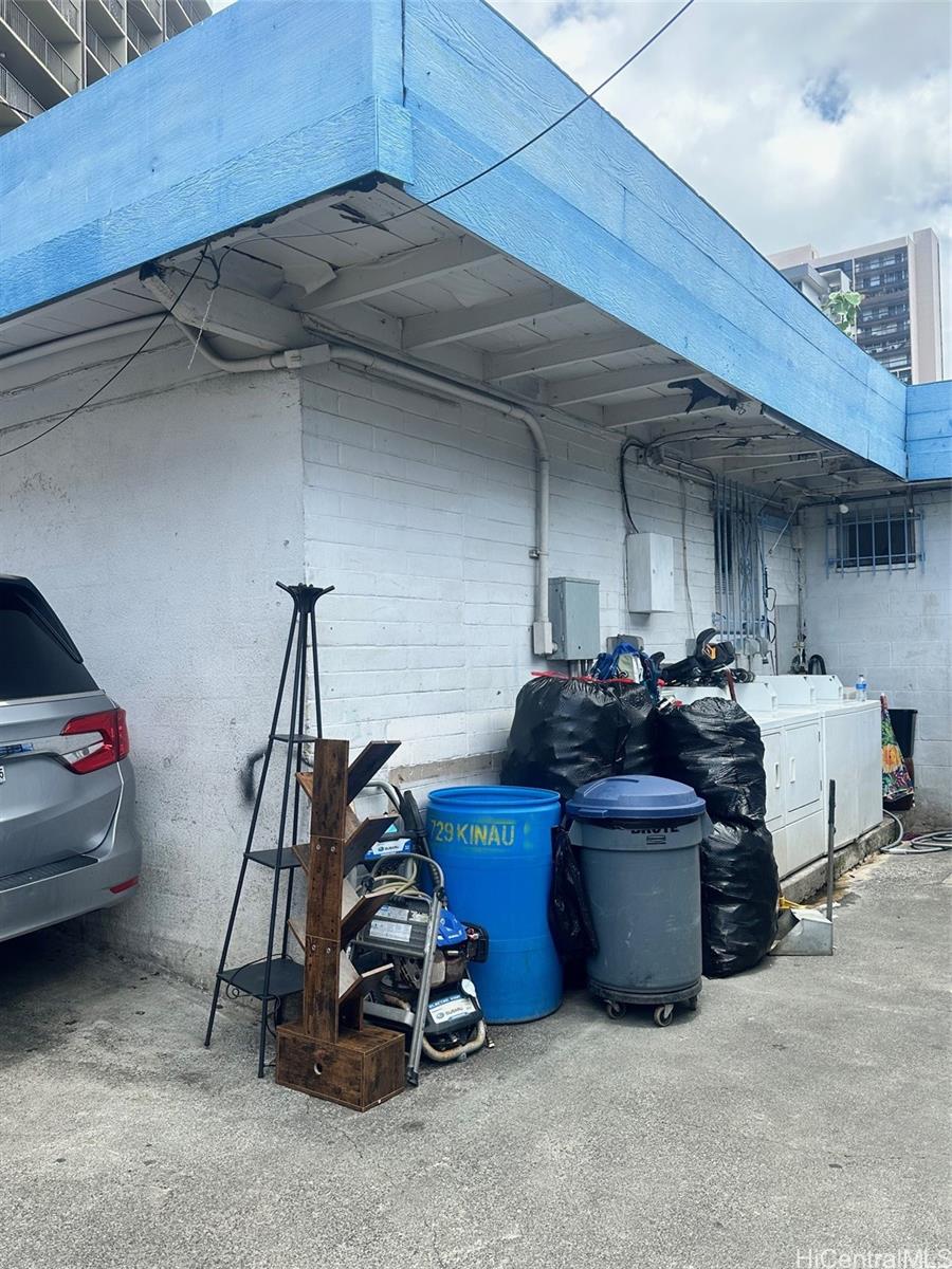 729 Kinau Street Honolulu, HI 96813 - Photo 3 of 6