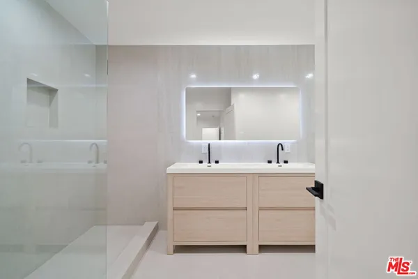 $3,600 | 1201 Ohio Avenue, Unit 3, Long Beach, CA 90804