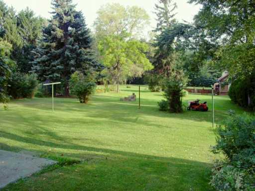 531 Whitestown Road Butler, PA 16001 - Photo 3 of 8 Yard/Garden.