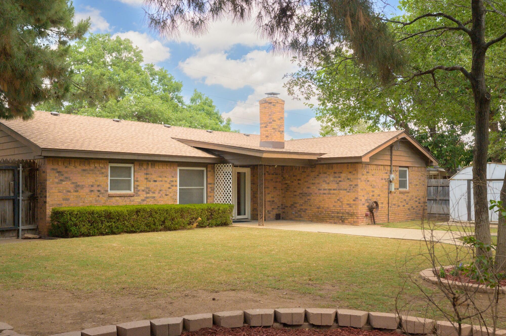 5405 73rd Street Lubbock, TX 79424 - Photo 5 of 27 56237BB9-94B4-46D1-9E24-6A70FDA355A7