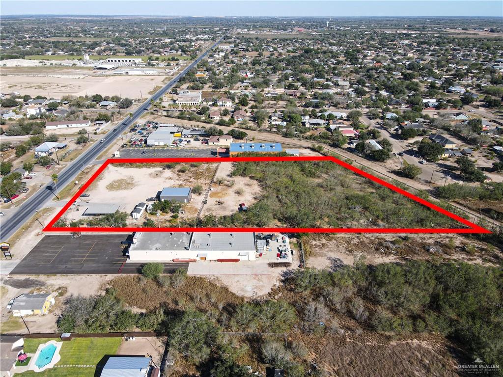 6812 North La Homa Road Mission, TX 78574 - Photo 3 of 6 an outdoor space with furniture