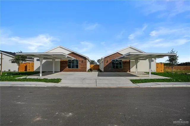 $1,250 | 2109 East Viviana Street, Unit 4, Edinburg, TX 78542