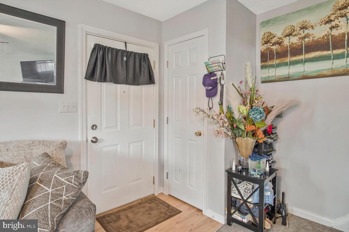 9725 Matzon Road Baltimore, MD 21220 - Photo 3 of 31