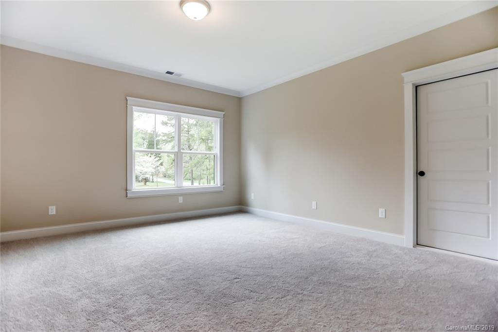 846 Union New Hope Road Gastonia, NC 28056 - Photo 25 of 41 an empty room with windows and closet