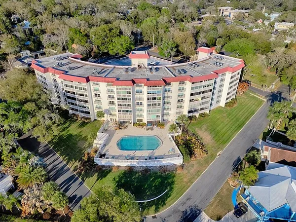 $295,000 | 601 North Mc Donald Street, Unit 109, Mount Dora, FL 32757
