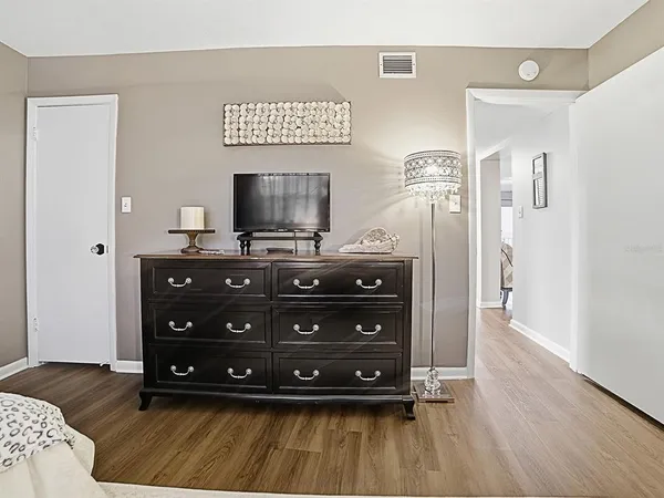 $295,000 | 601 North Mc Donald Street, Unit 109, Mount Dora, FL 32757