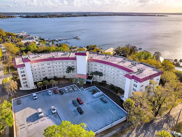 $295,000 | 601 North Mc Donald Street, Unit 109, Mount Dora, FL 32757