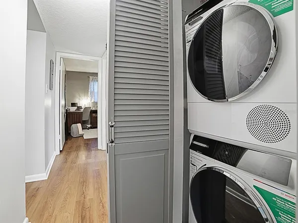 $295,000 | 601 North Mc Donald Street, Unit 109, Mount Dora, FL 32757