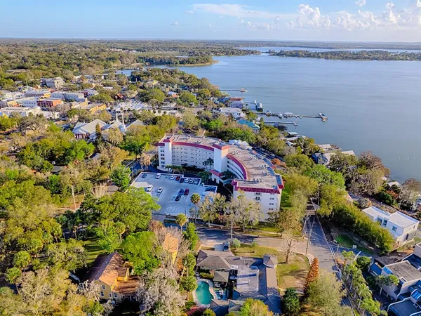 $295,000 | 601 North Mc Donald Street, Unit 109, Mount Dora, FL 32757