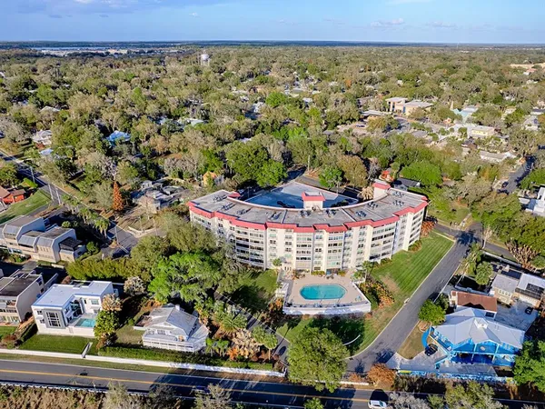 $295,000 | 601 North Mc Donald Street, Unit 109, Mount Dora, FL 32757