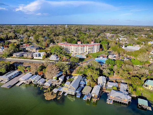 $295,000 | 601 North Mc Donald Street, Unit 109, Mount Dora, FL 32757