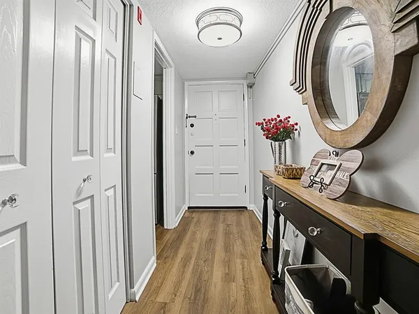 $295,000 | 601 North Mc Donald Street, Unit 109, Mount Dora, FL 32757