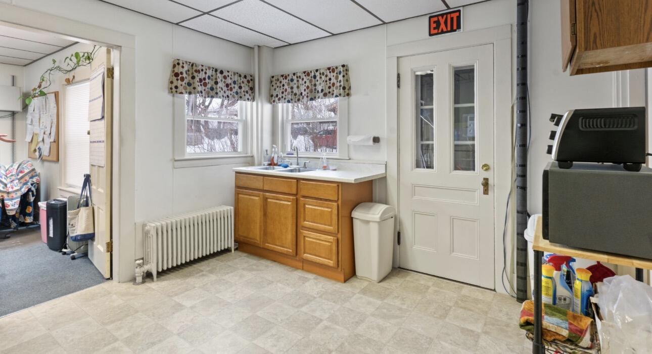 201 Knox Street Rumford, ME 04276 - Photo 13 of 38 IMG_2072