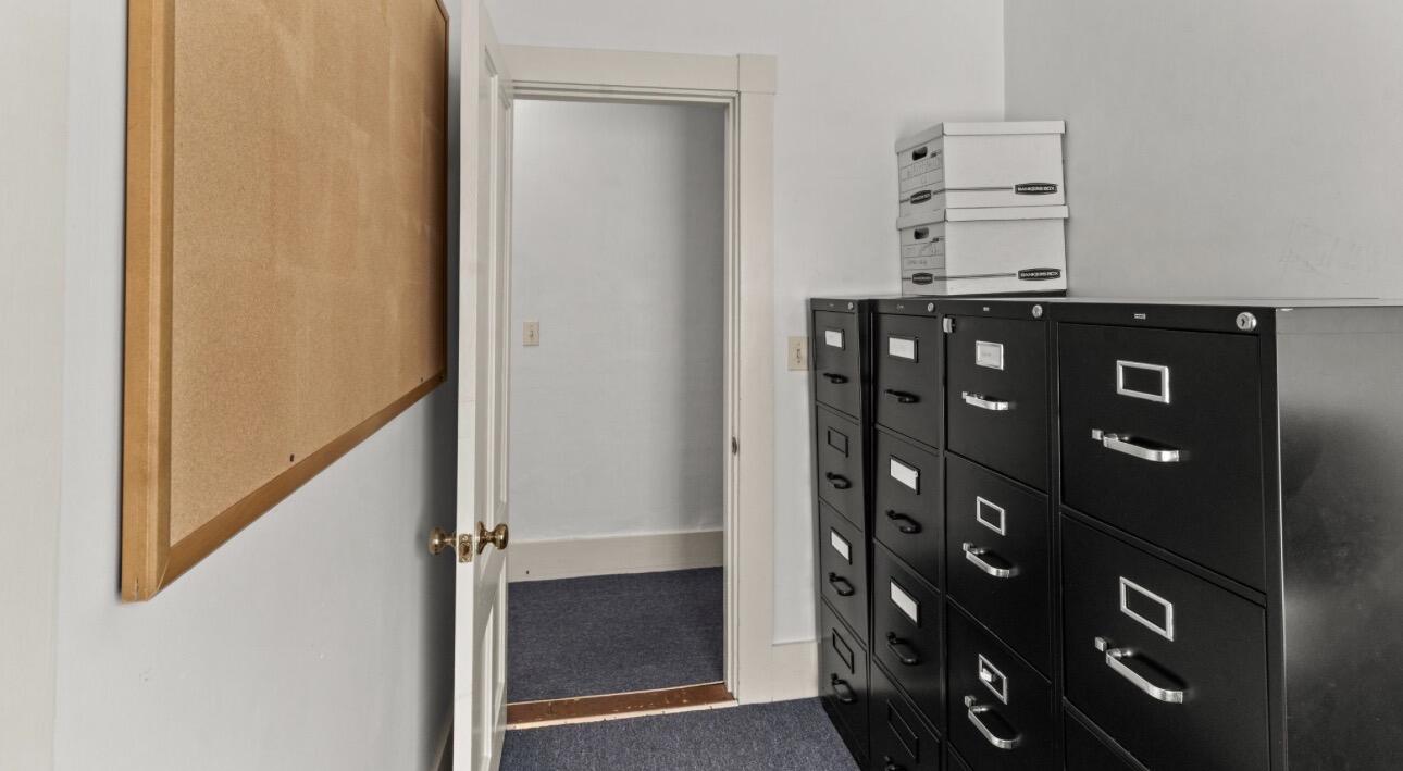 201 Knox Street Rumford, ME 04276 - Photo 19 of 38 IMG_2051