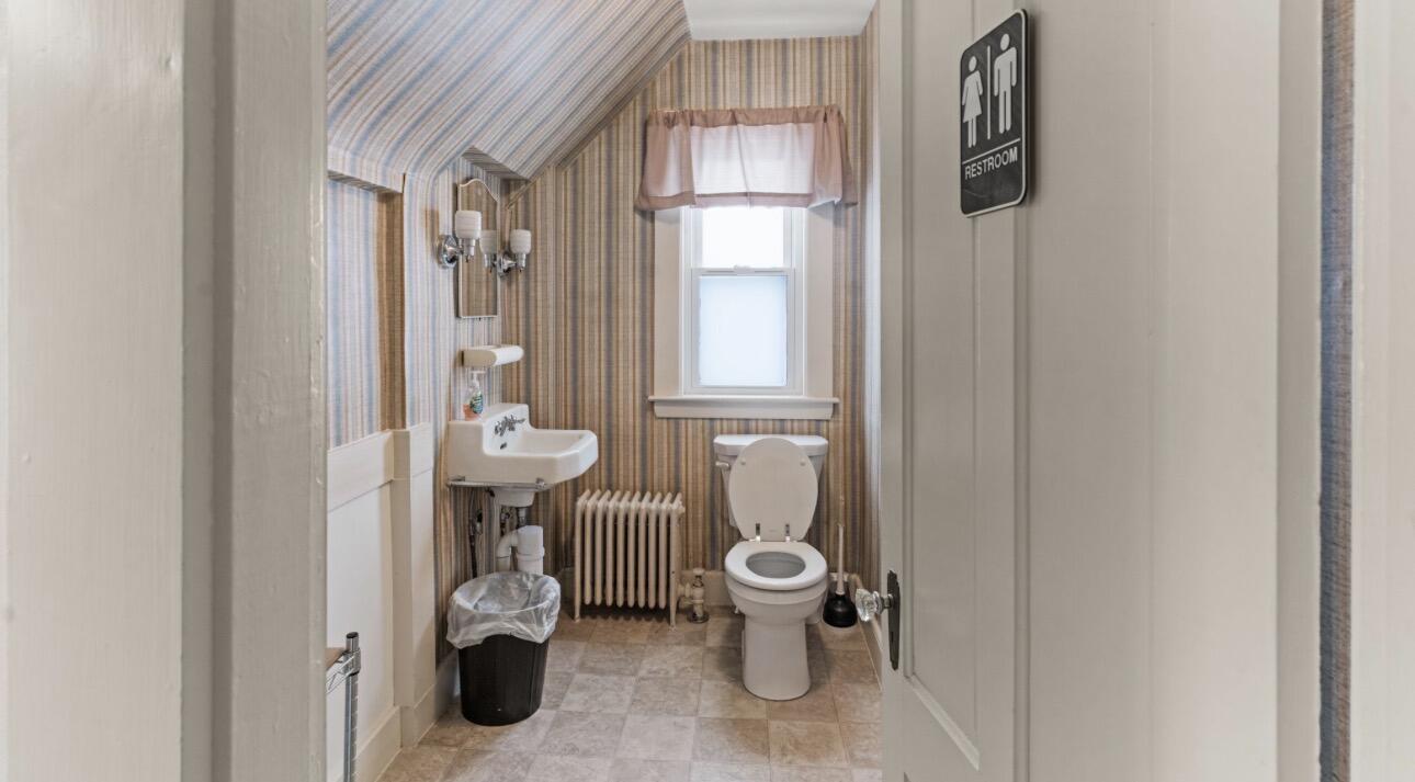 201 Knox Street Rumford, ME 04276 - Photo 20 of 38 IMG_2052