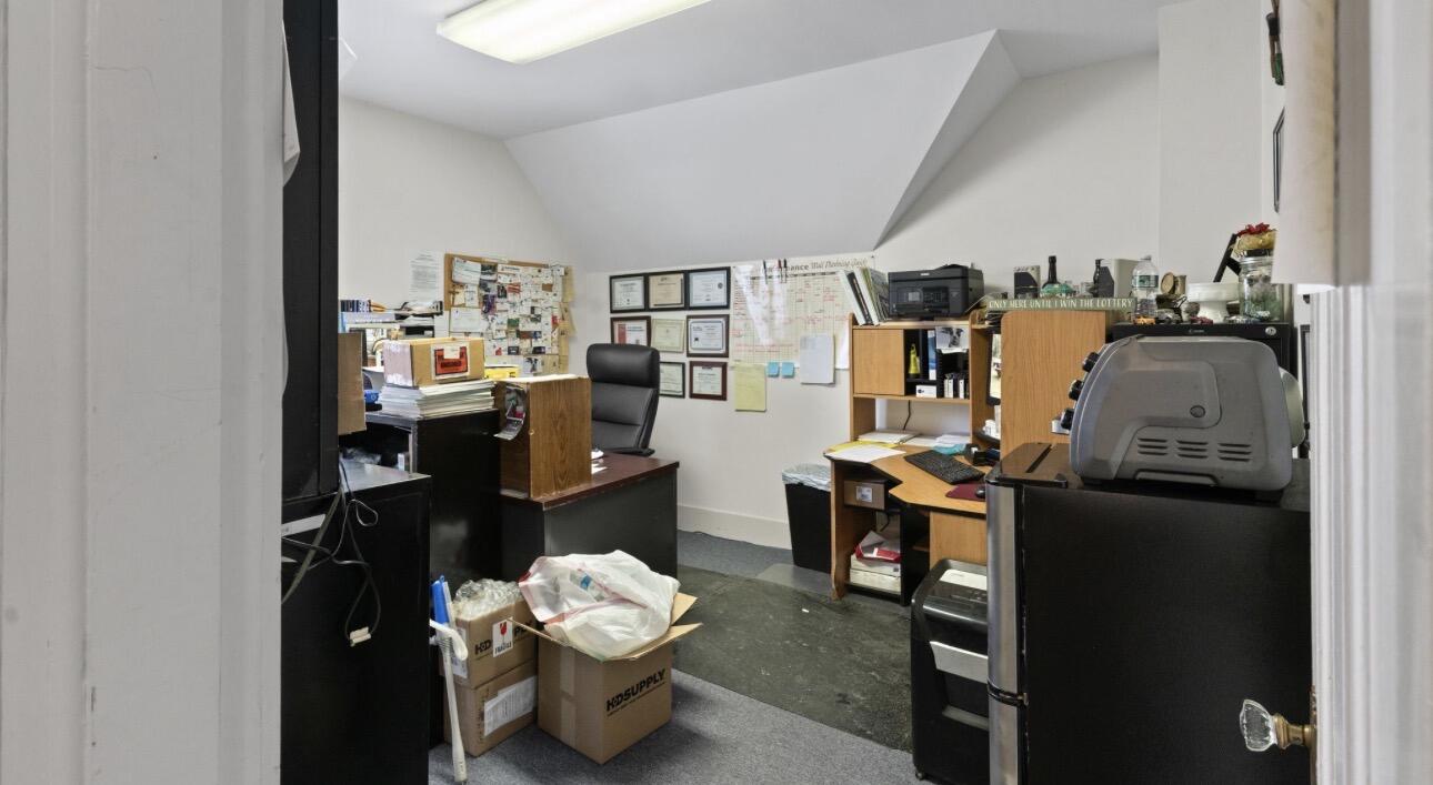 201 Knox Street Rumford, ME 04276 - Photo 29 of 38 IMG_2058