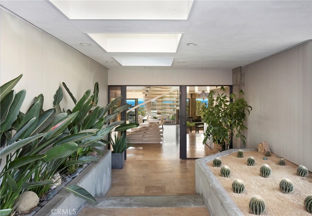 608 Via Promontorio San Clemente, CA 92672 - Photo 31 of 48 Zen Entry