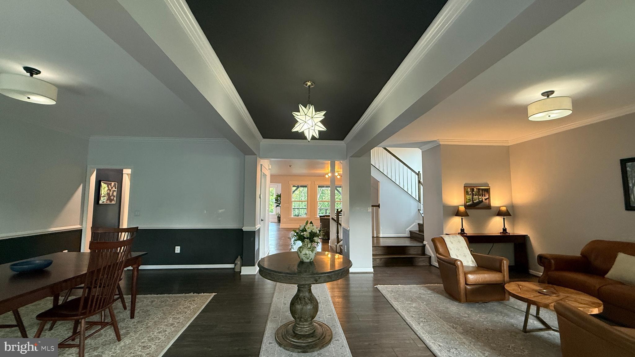 18120 Ridgewood Place Round Hill, VA 20141 - Photo 3 of 46 Inviting entrance
