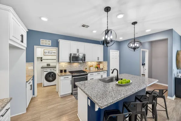 $1,099,999 | 1254 White Oak Court, El Cajon, CA 92020