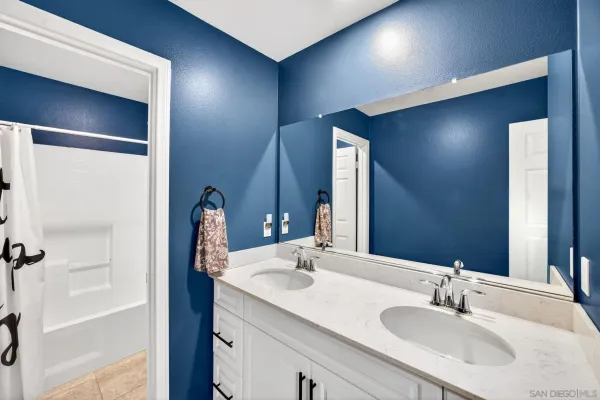 $1,099,999 | 1254 White Oak Court, El Cajon, CA 92020