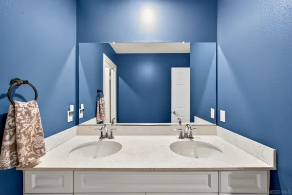 $1,099,999 | 1254 White Oak Court, El Cajon, CA 92020