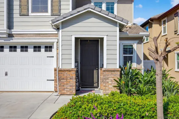 $1,099,999 | 1254 White Oak Court, El Cajon, CA 92020