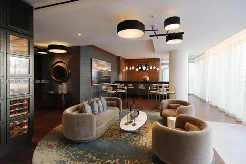 $6,995,000 | 18501 Collins Avenue, Unit 1501, Sunny Isles Beach, FL 33160