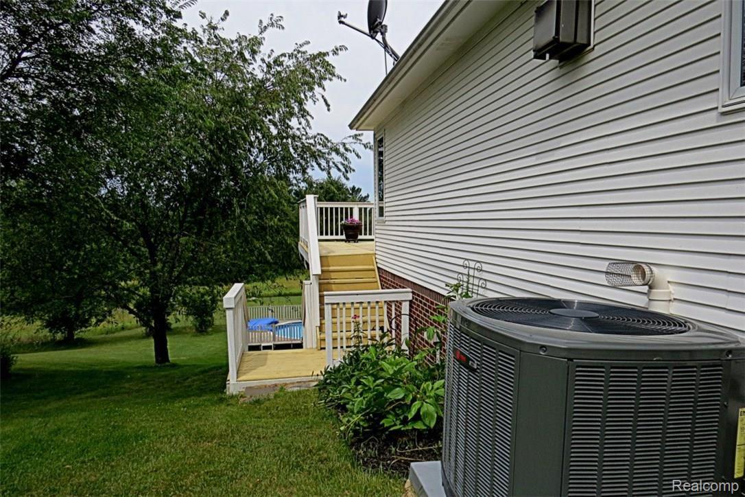 942 South Kern Road Fowlerville, MI 48836 - Photo 58 of 77 2015 Trane Air Conditioner