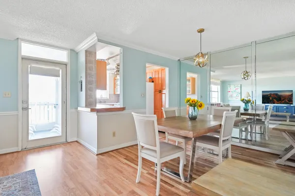 $2,450 | 109 Paradise Harbour Boulevard, Unit 414, North Palm Beach, FL 33408