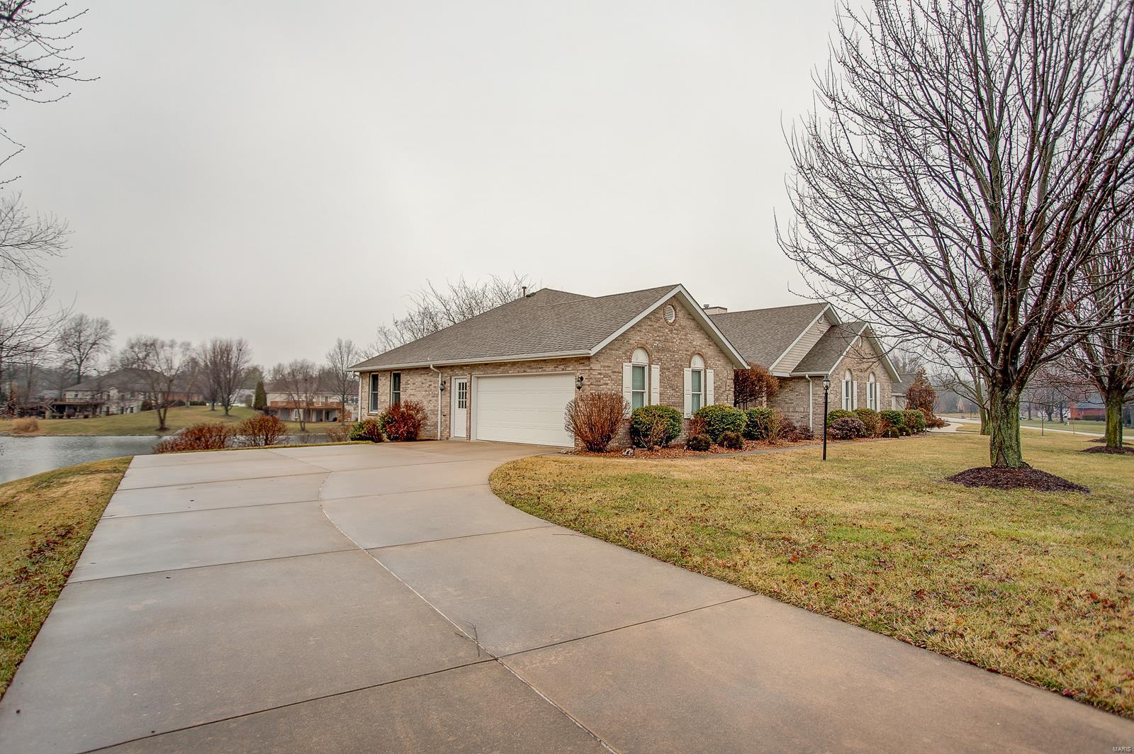 1135 Rutherford Ridge O'Fallon, IL 62269 - Photo 5 of 43