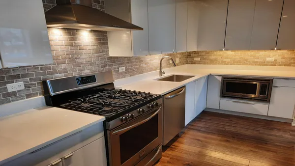 $3,500 | 1101 Dodge Avenue, Unit 203, Evanston, IL 60202