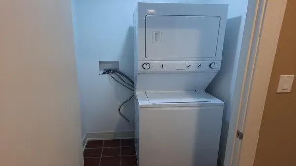 $3,500 | 1101 Dodge Avenue, Unit 203, Evanston, IL 60202