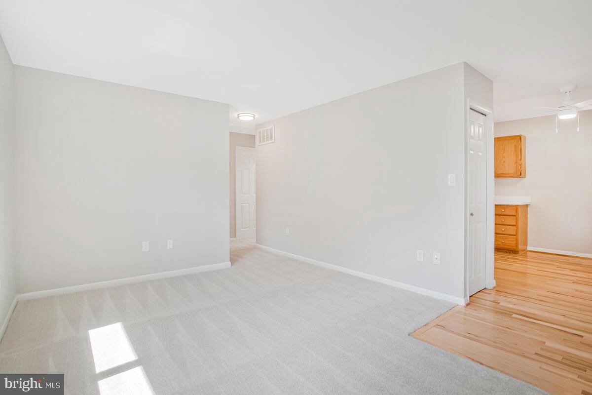 251 Cape St John Road Annapolis, MD 21401 - Photo 19 of 61 a view of an empty room