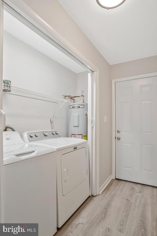 251 Cape St John Road Annapolis, MD 21401 - Photo 37 of 61 a utility room with dryer and washer