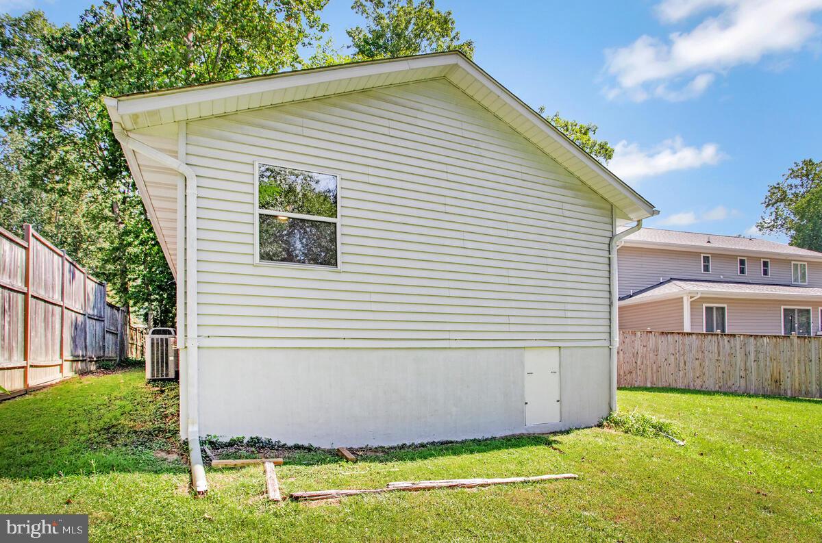 251 Cape St John Road Annapolis, MD 21401 - Photo 41 of 61 a view of a house with backyard