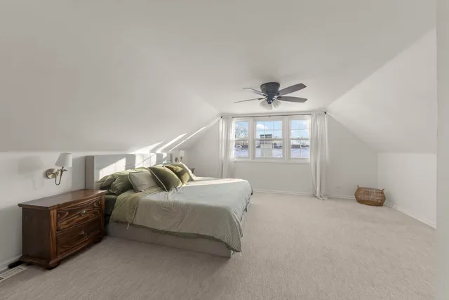 $525,000 | 35 Cloverdale Lane, Schaumburg, IL 60193