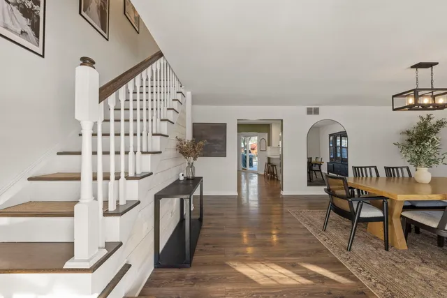 $525,000 | 35 Cloverdale Lane, Schaumburg, IL 60193