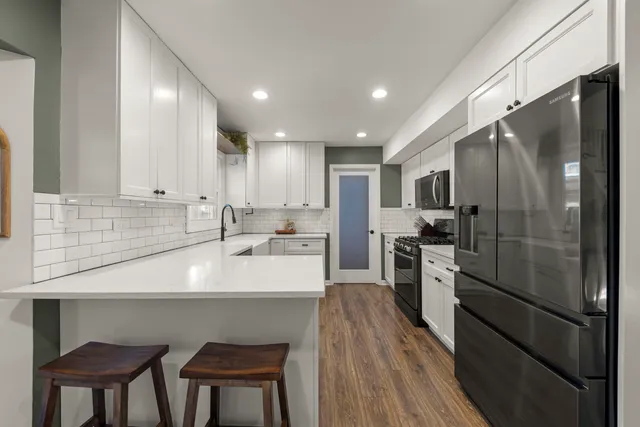 $525,000 | 35 Cloverdale Lane, Schaumburg, IL 60193