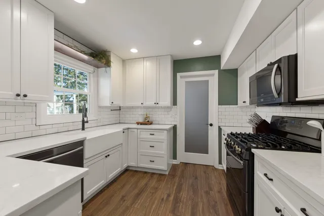 $525,000 | 35 Cloverdale Lane, Schaumburg, IL 60193