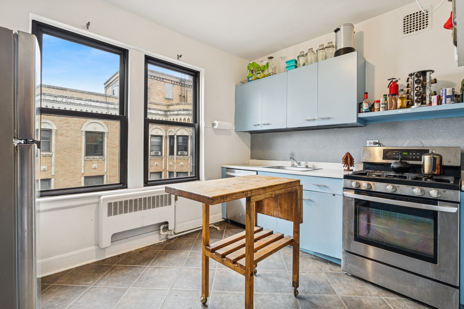 1755 East 55th Street, Unit 1201 Chicago, IL 60637 - Photo 8 of 21