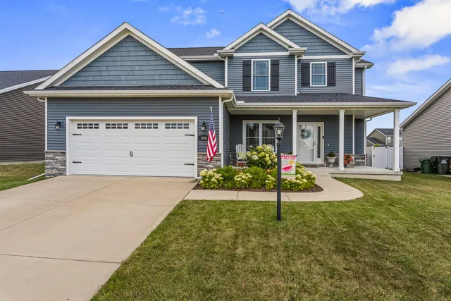 $429,900 | 806 Cole Lane, Mahomet, IL 61853