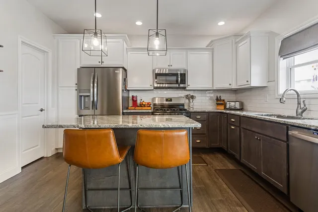 $429,900 | 806 Cole Lane, Mahomet, IL 61853