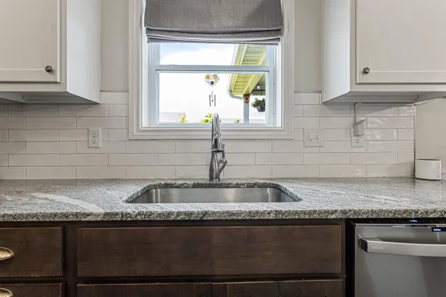 $429,900 | 806 Cole Lane, Mahomet, IL 61853