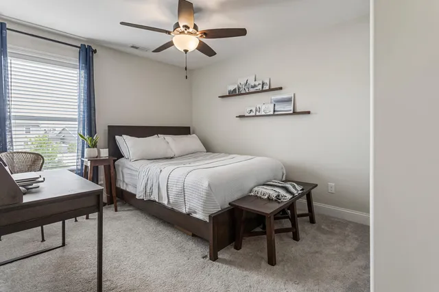 $429,900 | 806 Cole Lane, Mahomet, IL 61853