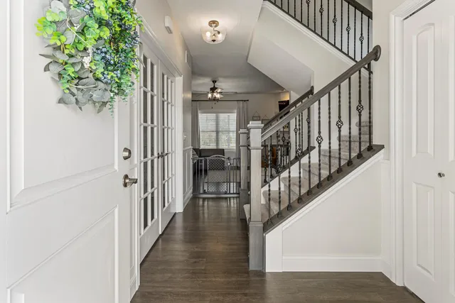 $429,900 | 806 Cole Lane, Mahomet, IL 61853