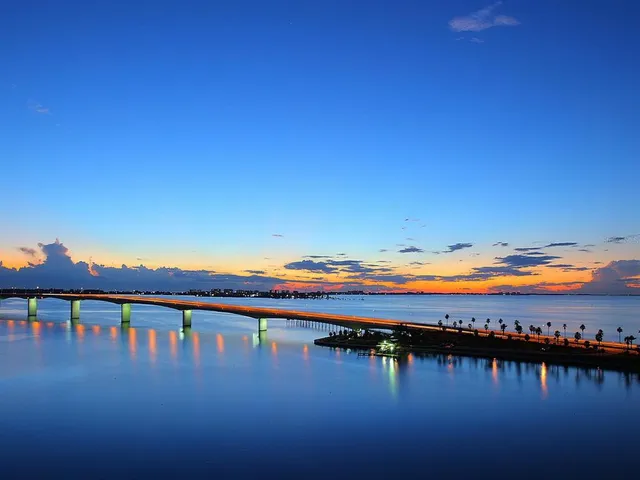 $2,428,200 | 410 North Orange Avenue, Unit 218, Sarasota, FL 34236