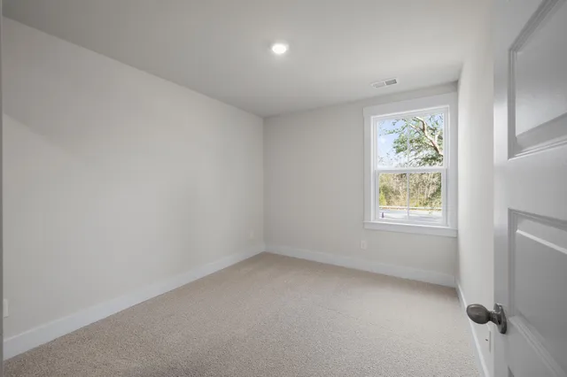 $299,000 | 310 Bremerton Drive, Goose Creek, SC 29445