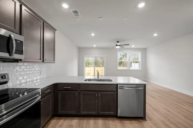 $299,000 | 310 Bremerton Drive, Goose Creek, SC 29445